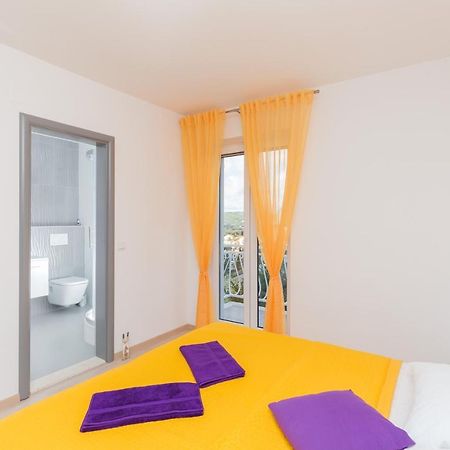 Apartments Villa Enzian ムリニ エクステリア 写真