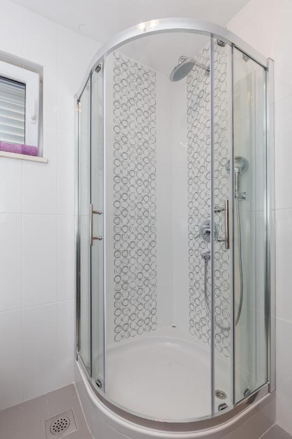 Apartments Villa Enzian ムリニ エクステリア 写真